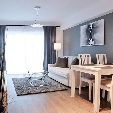 Super Apartment Poznan Ngoại thất bức ảnh