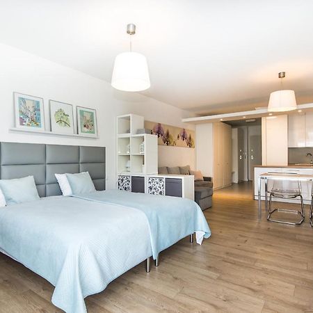 Super Apartment Poznan Ngoại thất bức ảnh