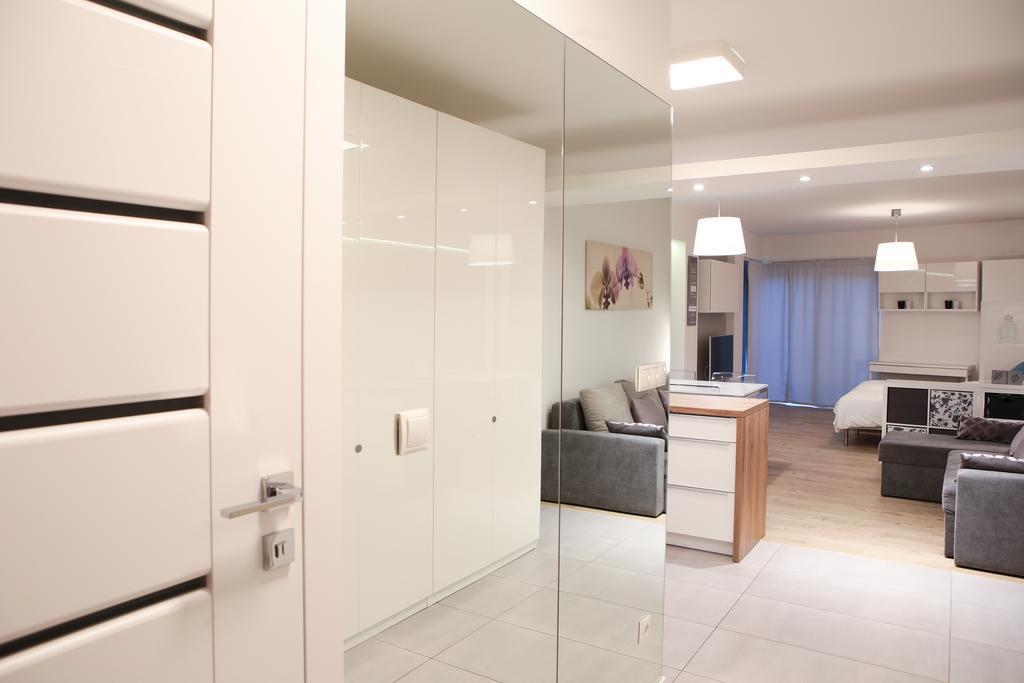 Super Apartment Poznan Ngoại thất bức ảnh