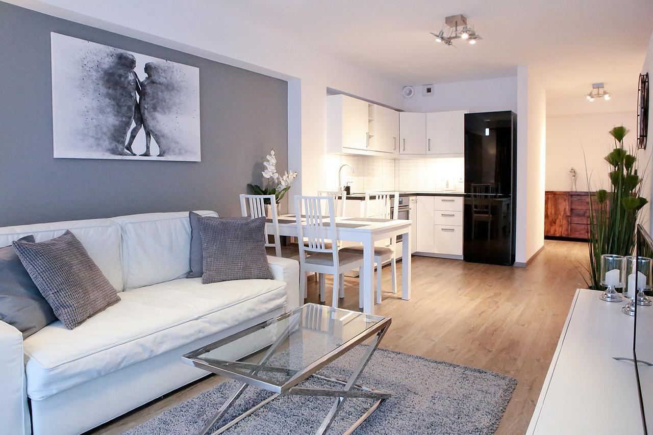 Super Apartment Poznan Ngoại thất bức ảnh