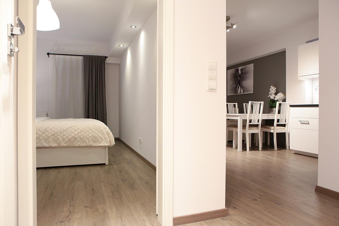 Super Apartment Poznan Ngoại thất bức ảnh
