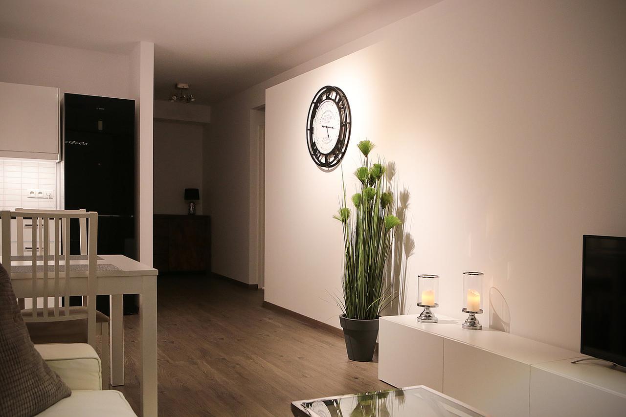 Super Apartment Poznan Ngoại thất bức ảnh
